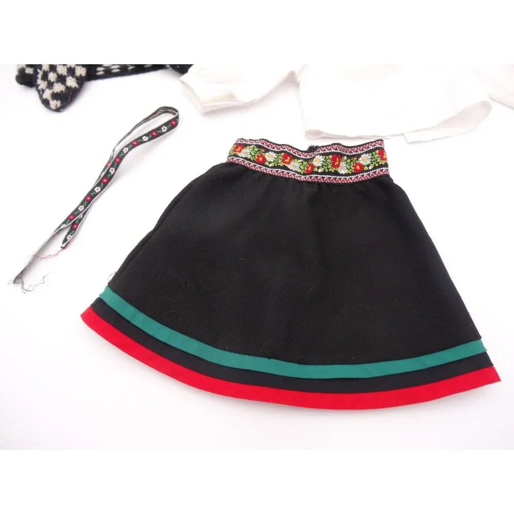 American Girl Kirsten's Winter Woolens Skirt Sweater Hat Mitten Ribbon Hanger To